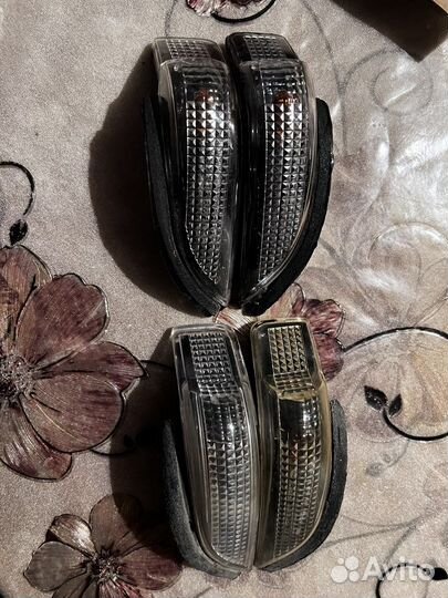 Повторитель поворота в зеркало camry corolla