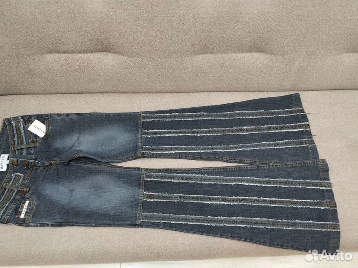 Джинсы