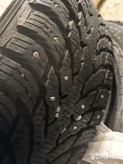 Nokian Tyres Hakkapeliitta 9 SUV 215/60 R17 100T