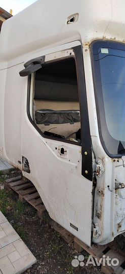 Renault premium дверь