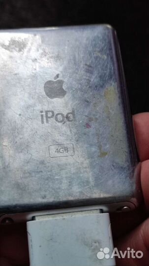 Плеер iPod nano 4 gb
