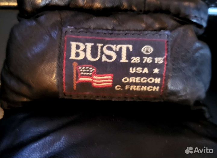 Боксерские перчатки