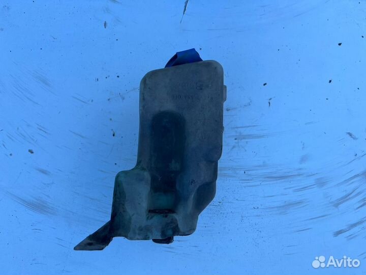 Бачок омывателя Skoda Octavia A4