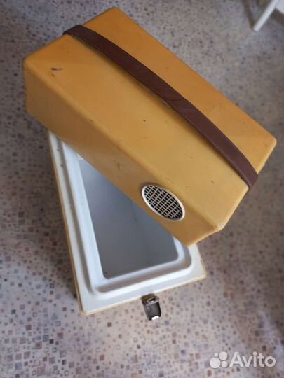 Минихолодильник для напитков бу