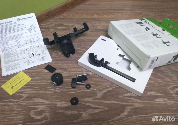 Держатель планшета на микрофонную стойку K&M