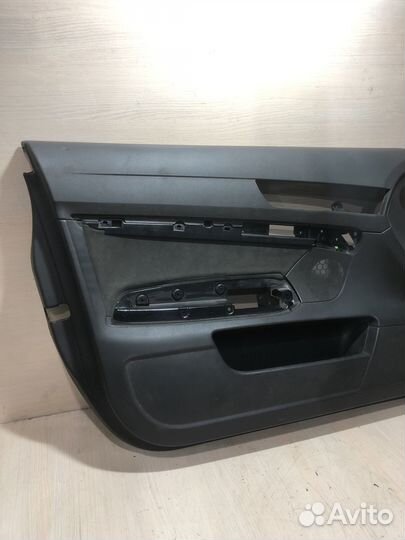 Обшивка передняя левая Ауди A6 C6 Алькантара