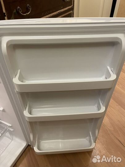 Небольшой холодильник kraft