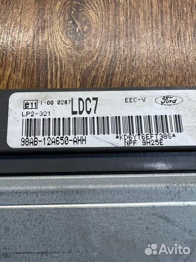 Блок управления двигателем Ford Focus 1 седан 2