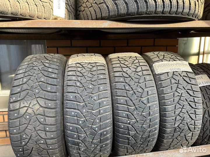 Bridgestone Blizzak Spike-02 225/55 R17