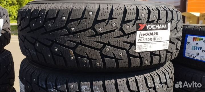 Yokohama Ice Guard IG55 205/60 R16 96T