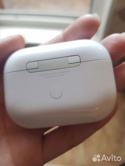 Кейз для зарядки airpods оригинал