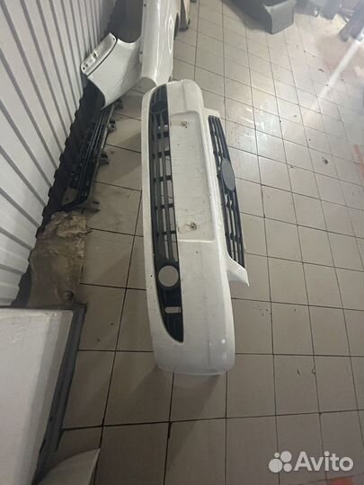 Бампер и два передних крыла приора