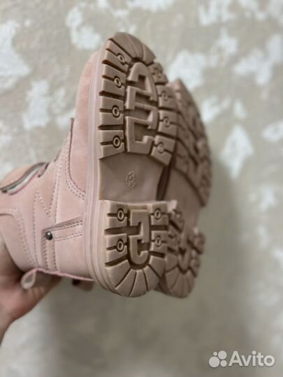 Демисезонные ботинки