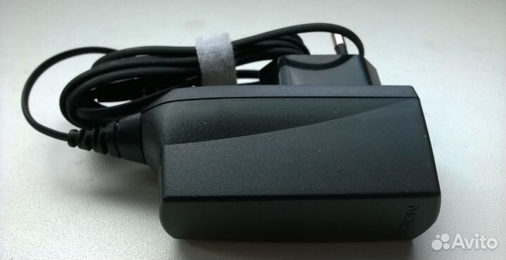 Зарядное устройство Nokia AC-8