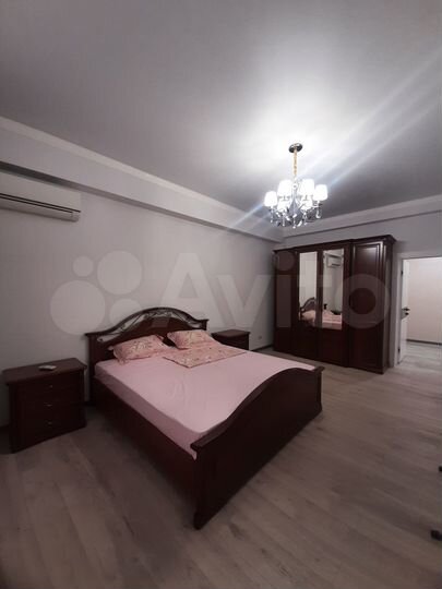 2-к. квартира, 95 м², 8/11 эт.