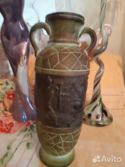 Вазочки для цветов,тарелки настенные.Стекло,керам