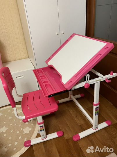 Комплект детской мебели (стол и стул), 4-5л+