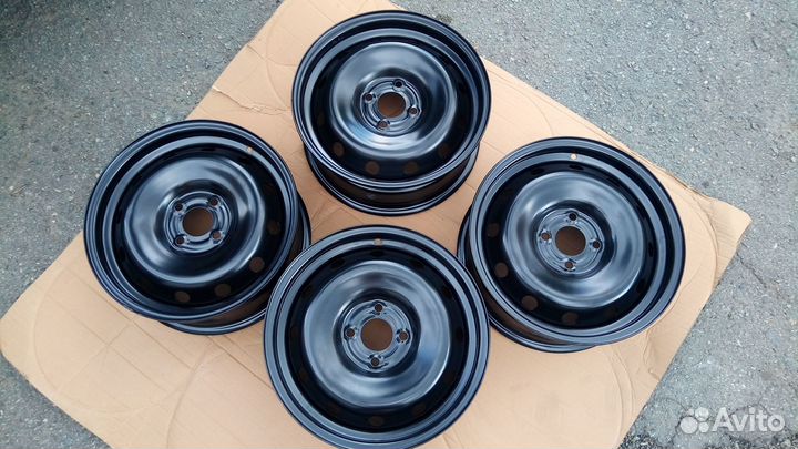 Новые штампованные диски тзск, R15, Logan