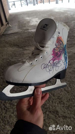 Коньки. Идеально для каникул на катке