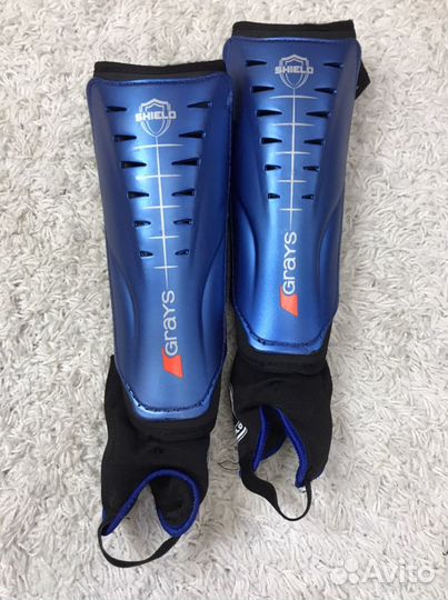 Щитки футбольные