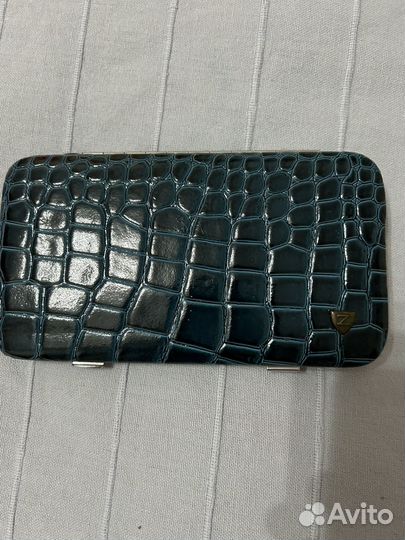 Продам маникюрный набор Zinger