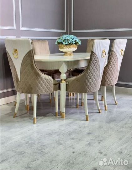 Стол и Стулья