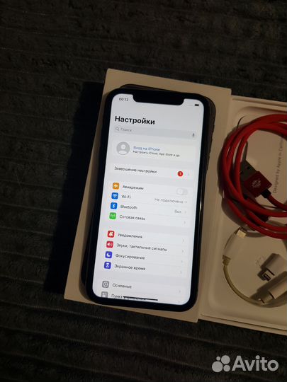 iPhone 11, 64 ГБ