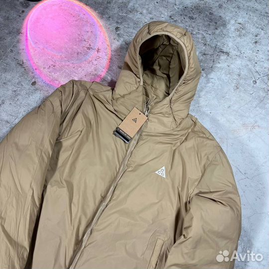 Осенний пуховик Nike ACG