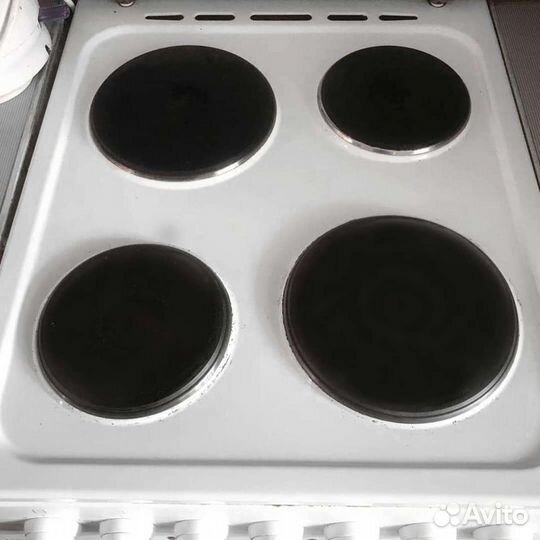 Уборка квартир, домов, помещений. химчистка.мойка