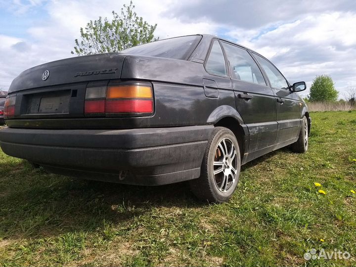 Разбор Volkswagen passat b3 1.8 90л.с Седан