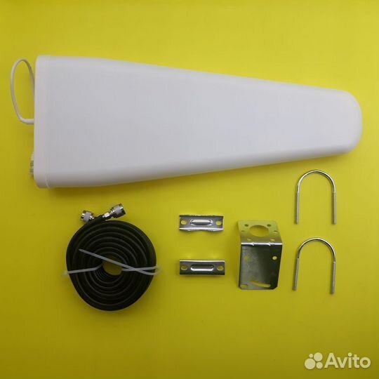 Усилитель сотовой связи 900 Мгц-1800 Мгц-2100 Мгц