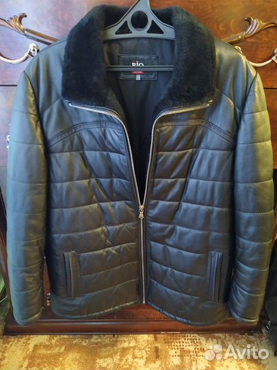 Мужская зимняя куртка (не ношенная)