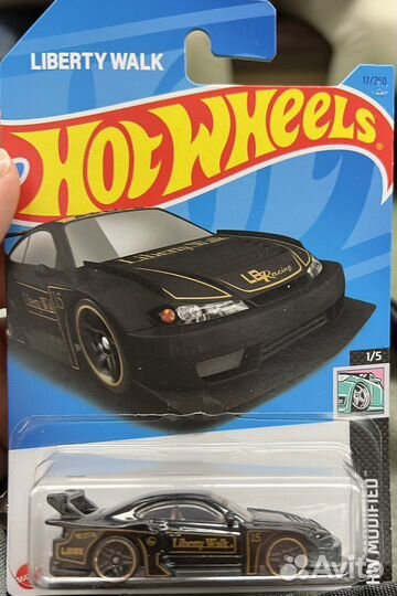 Hot wheels машинка(Mattel) 1:64