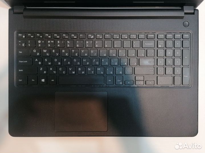 Бюджетный Dell Core i3 работает как часы