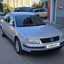 Volkswagen Passat 1.8 MT, 1997, 312 000 км, с пробегом, цена 449 000 руб.