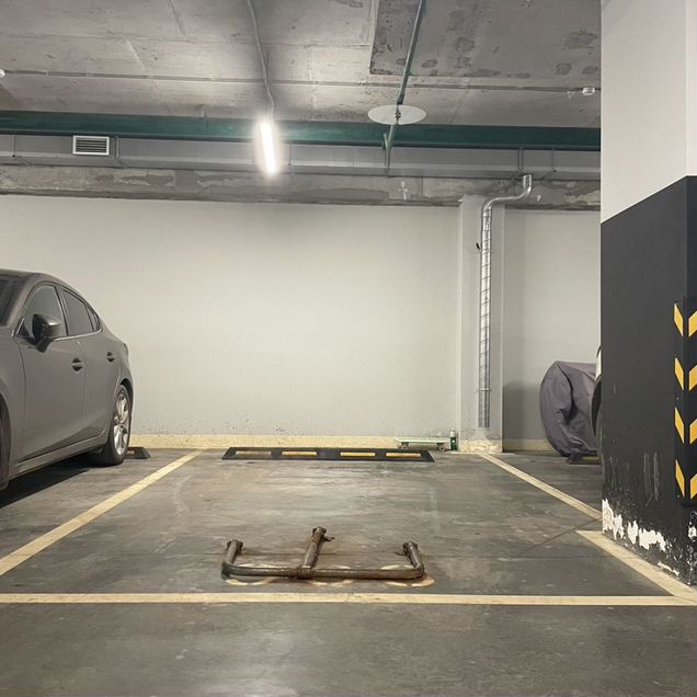 Машиноместо, 13 м²