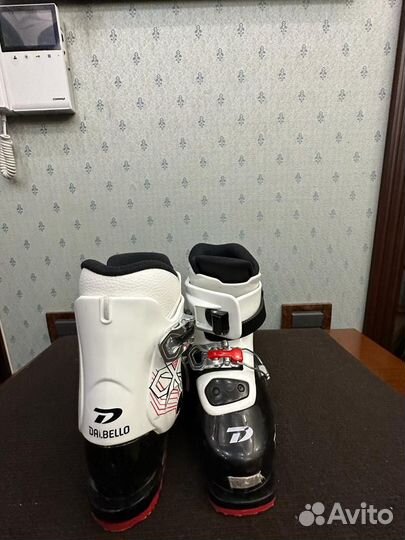 Горнолыжные ботинки детские dalbello
