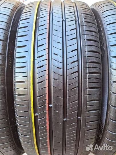 Kumho Solus TA31 215/50 R17 95V