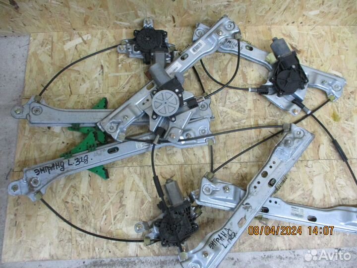 Электростеклоподъемник двери Джили Эмгранд EC7