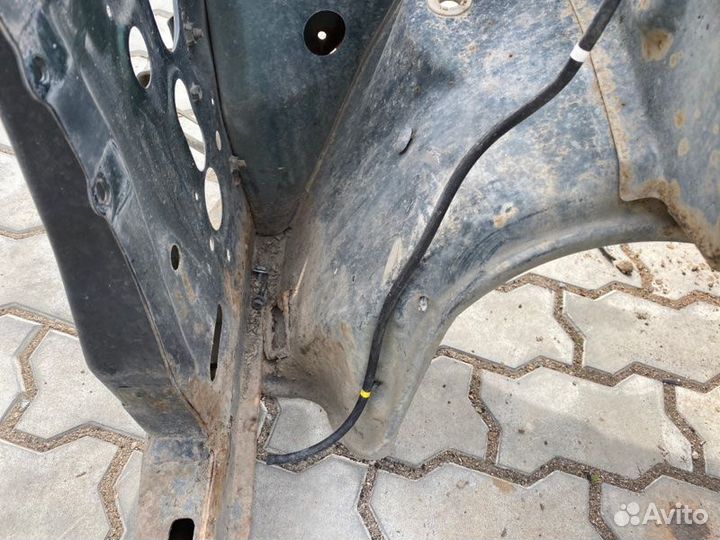 Лонжерон прав. перед. Nissan Safari, Patrol