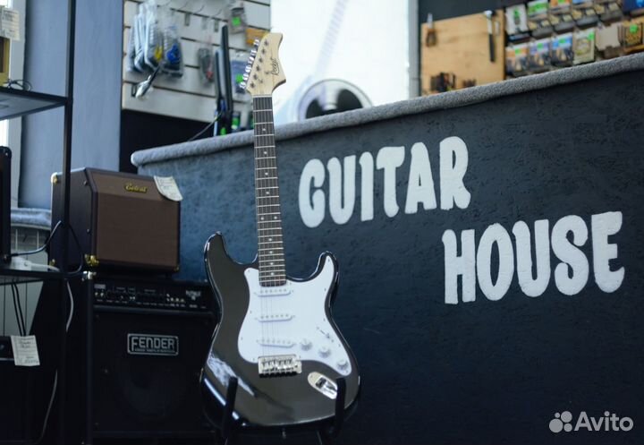 Электрогитара черная