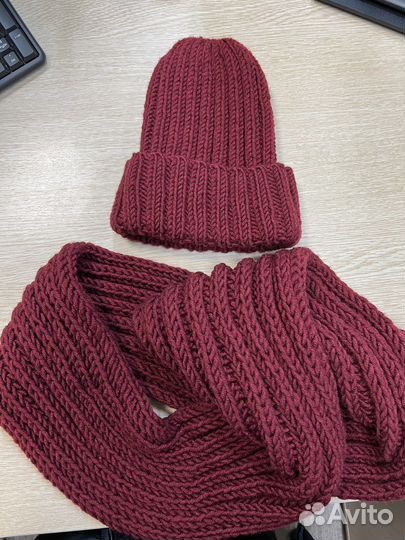 Комплект шапка и снуд