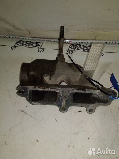 Патрубок водяной помпы / MAN 51063023264