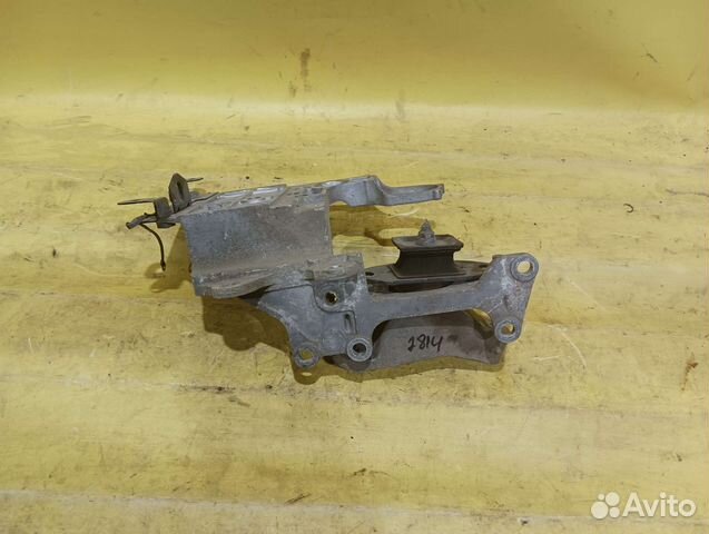 Кронштейн опора двигателя Nissan Qashqai J10