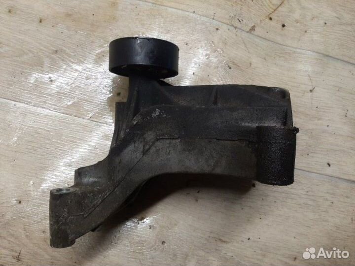 Кронштейн гидроусилителя руля Mitsubishi Lancer 10