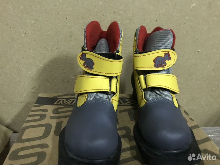 Ботинки новые лыжные детские