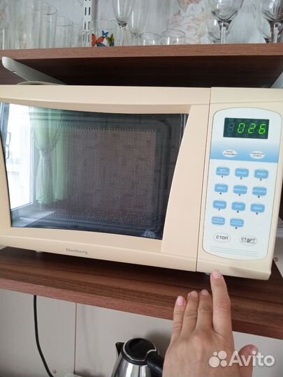 Микроволновая печь Elenberg