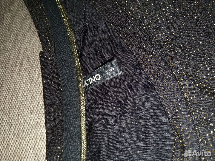 Блестящая кофта