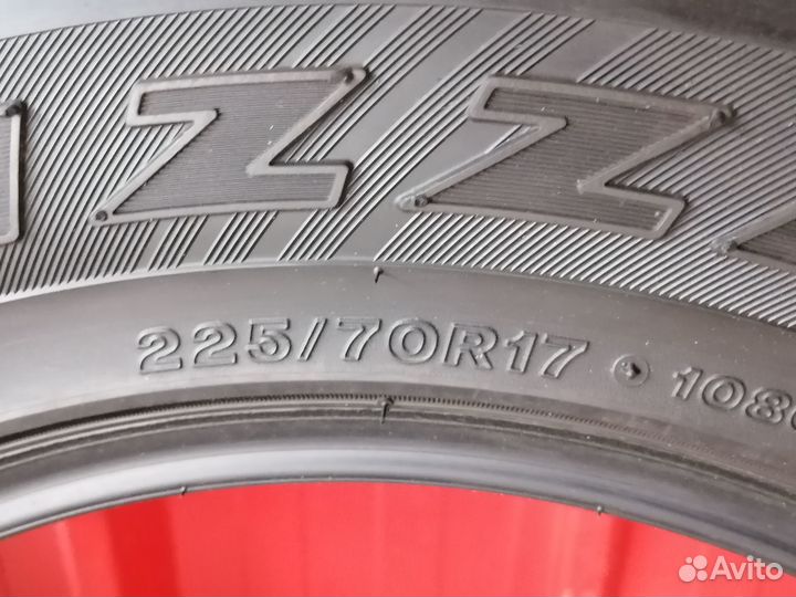 Bridgestone Blizzak DM-Z3 225/70 R17