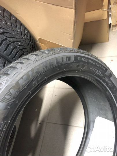 Michelin X-Ice North 4 265/45 R21